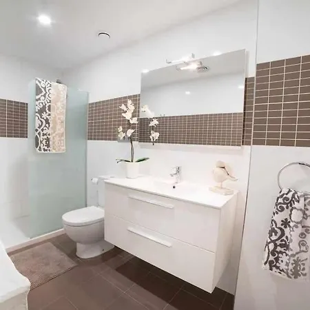 Lujoso A 1a Linea Del Mar * Lloret de Mar